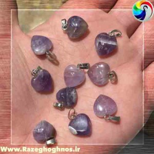 آویز گردنی سنگ آمتیست تراش قلبی ،همراه با یکعدد زنجیر رنگ ثابت رایگان